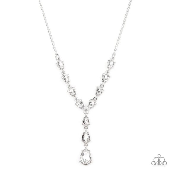 Paparazzi Jewelry Accessories - Park Avenue A-Lister - White Necklace - Vintage - Picture 2 of 6